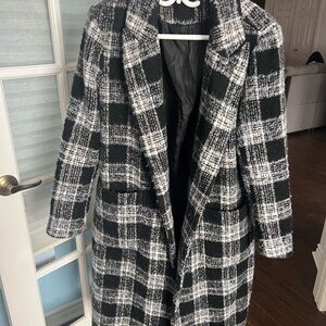 Suzy Shier Black and White Plaid Trench Coat